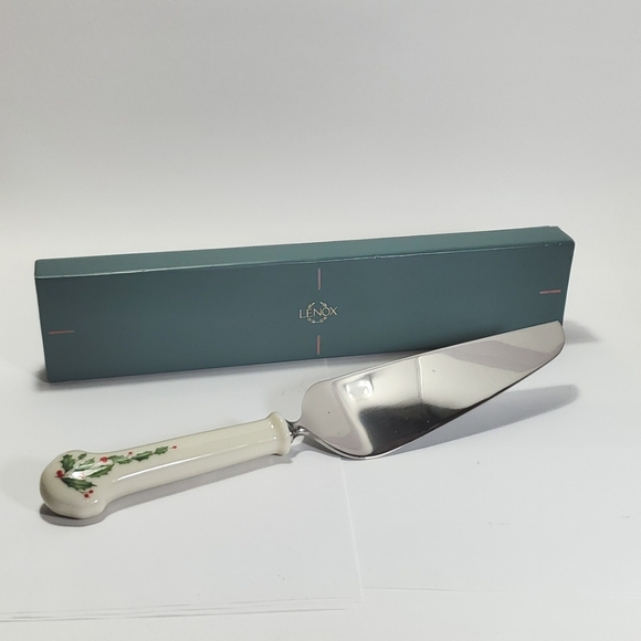 Lenox Holiday "Holly" Cake Server - Picture 1 of 7
